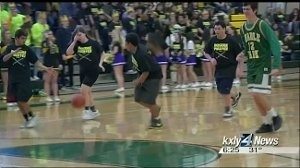 VIDEO-IMAGE-Special-education-students-hit-the-basketball-court-in-rivalry-game